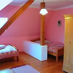 Inn Gutshaus Gottin 2*