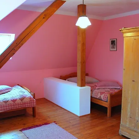 Gutshaus Gottin 2*