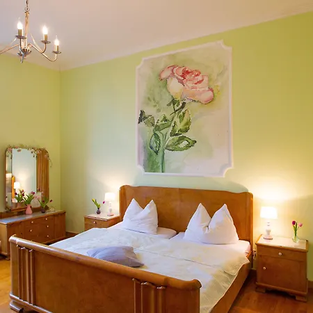 Han/Misafirhane Gutshaus Gottin 2*